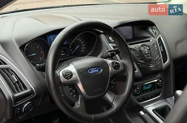 Универсал Ford Focus 2012 в 