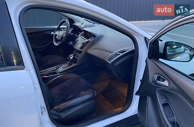 Седан Ford Focus 2015 в 