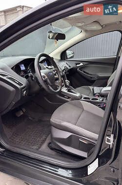 Седан Ford Focus 2014 в 