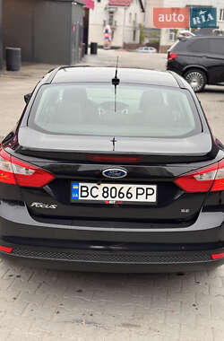 Седан Ford Focus 2014 в 