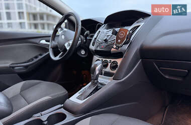 Седан Ford Focus 2014 в 