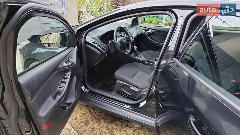 Хэтчбек Ford Focus 2015 в Ровно