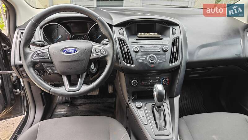 Хэтчбек Ford Focus 2015 в Ровно