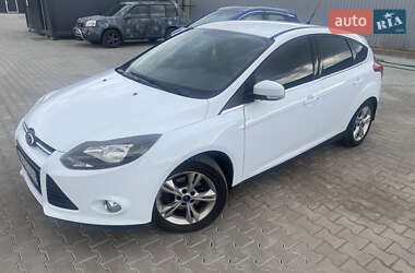 Хэтчбек Ford Focus 2013 в 