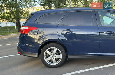Универсал Ford Focus 2013 в 