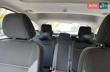 Хэтчбек Ford Focus 2014 в 