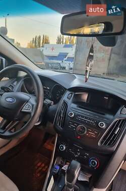 Седан Ford Focus 2017 в 