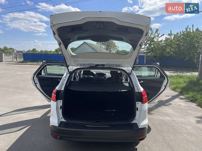 Универсал Ford Focus 2015 в Киеве фото 14 Универсал Ford Focus 2015 в Киеве