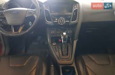 Седан Ford Focus 2016 в 