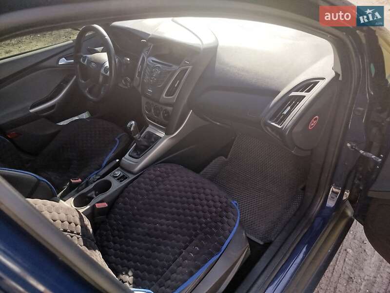 Хетчбек Ford Focus 2013 в Чернігові
