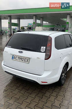 Универсал Ford Focus 2010 в 