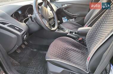 Хэтчбек Ford Focus 2017 в 