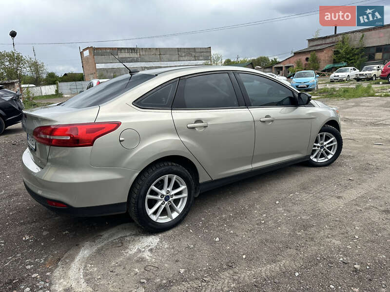Седан Ford Focus 2015 в Ніжині