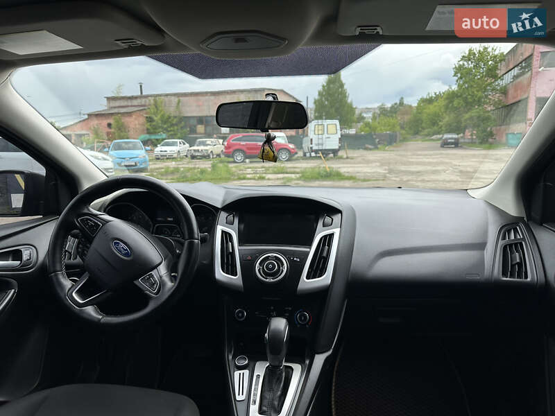 Седан Ford Focus 2015 в Ніжині