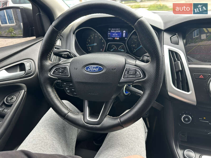 Седан Ford Focus 2015 в Ніжині