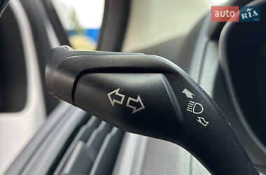 Седан Ford Focus 2017 в 