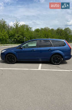 Универсал Ford Focus 2010 в 
