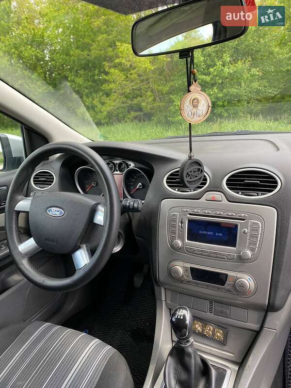 Ford Focus 2010