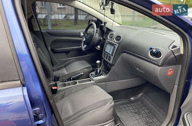 Хэтчбек Ford Focus 2007 в 