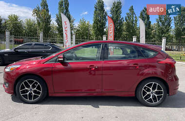 Хэтчбек Ford Focus 2015 в 