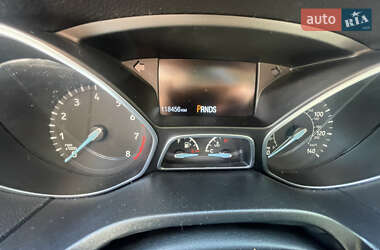 Хэтчбек Ford Focus 2015 в 