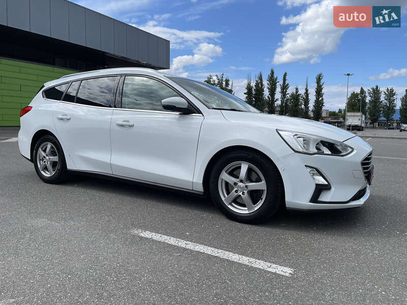 Универсал Ford Focus 2019 в Киеве