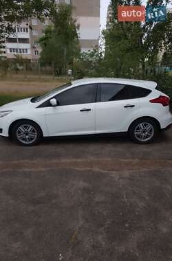 Хетчбек Ford Focus 2015 в 