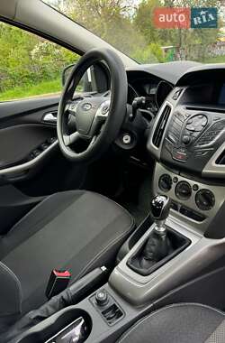 Универсал Ford Focus 2012 в 