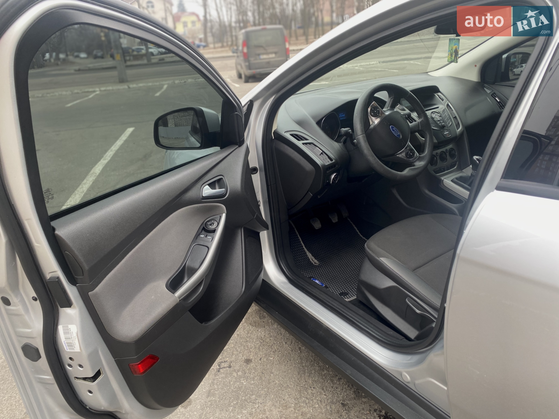 2013 Ford Focus - мініатюра 13