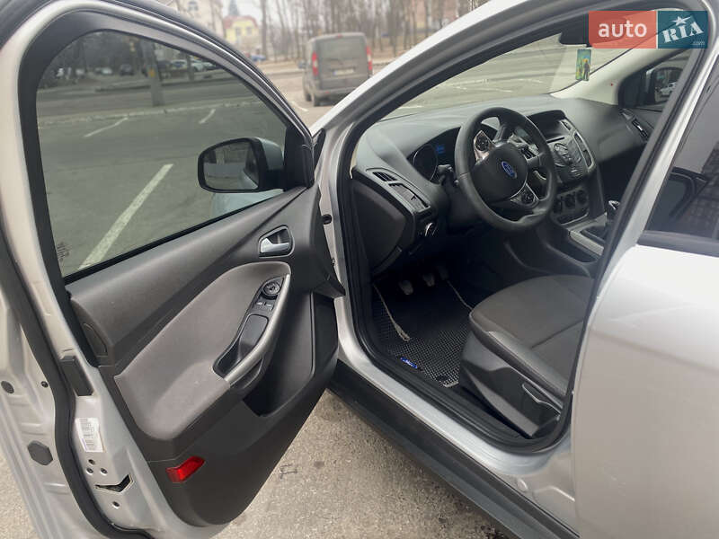 Седан Ford Focus 2013 в Днепре