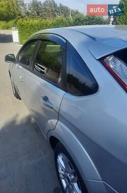 Хэтчбек Ford Focus 2009 в 