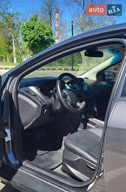 Седан Ford Focus 2013 в 