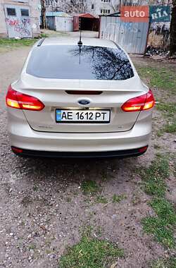 Седан Ford Focus 2016 в 