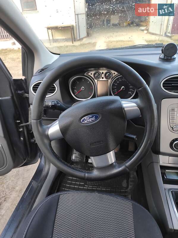 Универсал Ford Focus 2010 в Монастыриске