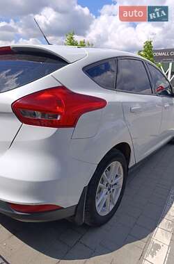 Хэтчбек Ford Focus 2016 в 