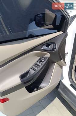 Хэтчбек Ford Focus 2016 в 