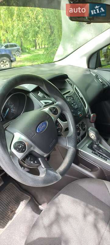 Седан Ford Focus 2013 в Смілі