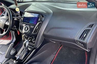 Седан Ford Focus 2014 в 