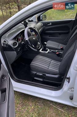 Универсал Ford Focus 2010 в 