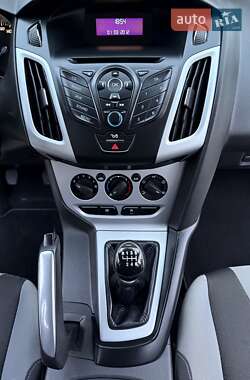 Универсал Ford Focus 2012 в 