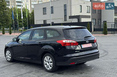 Универсал Ford Focus 2013 в 