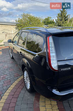 Универсал Ford Focus 2010 в 