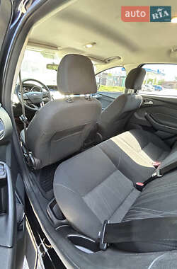 Седан Ford Focus 2015 в 