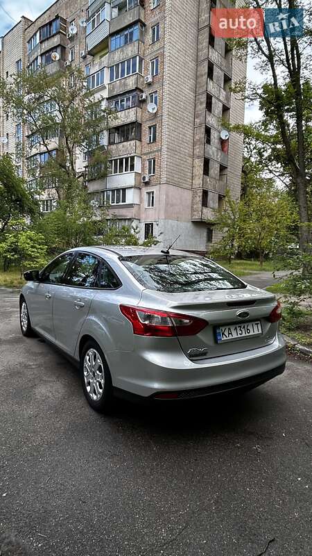 Седан Ford Focus 2013 в Киеве