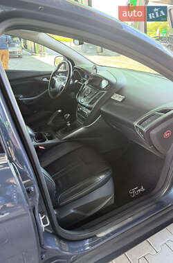 Универсал Ford Focus 2013 в 