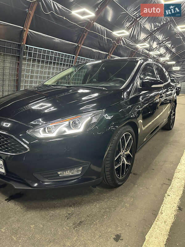 Хэтчбек Ford Focus 2017 в Киеве
