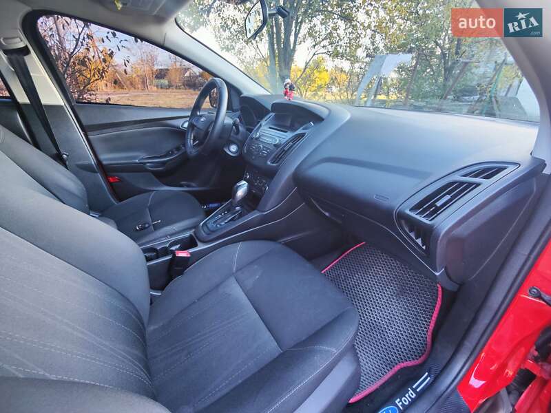 Седан Ford Focus 2016 в Дніпрі