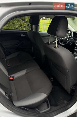 Хетчбек Ford Focus 2011 в 