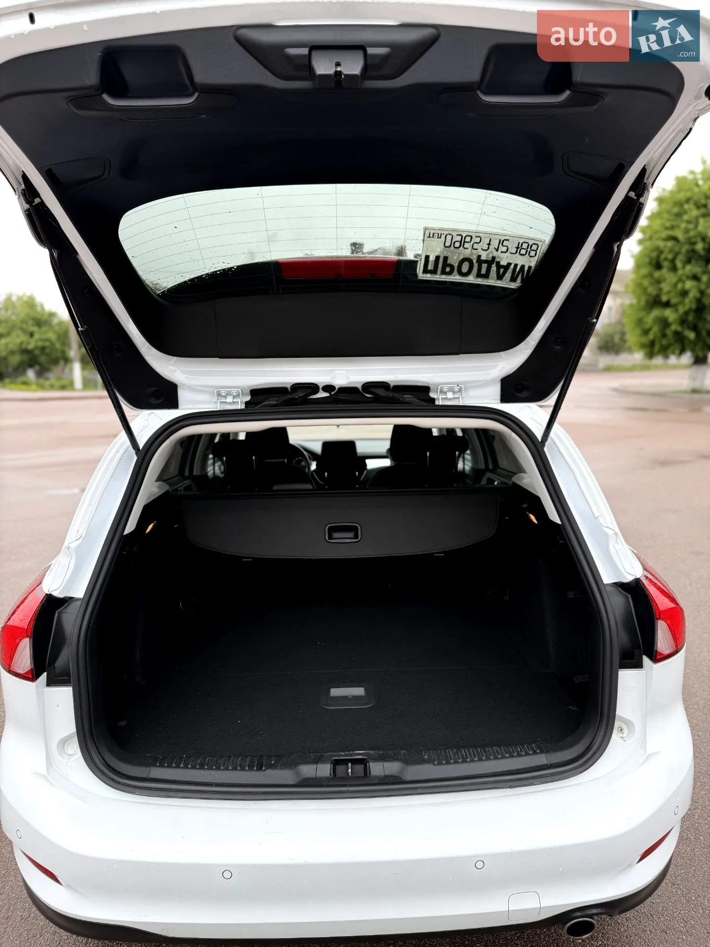 2018 Ford Focus - мініатюра 18