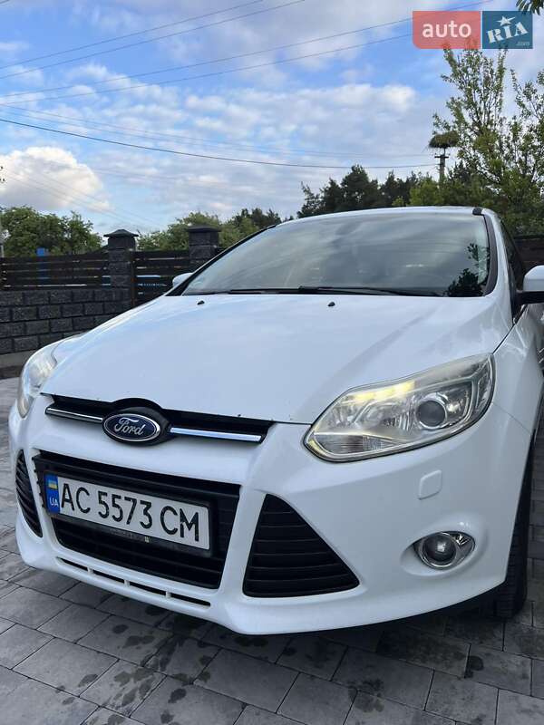 Универсал Ford Focus 2012 в Дерно